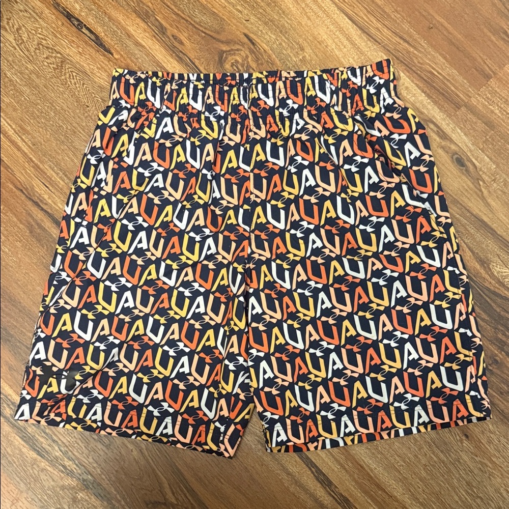 Under Armour Boys Shorts Size Youth Medium Navy & Orange
